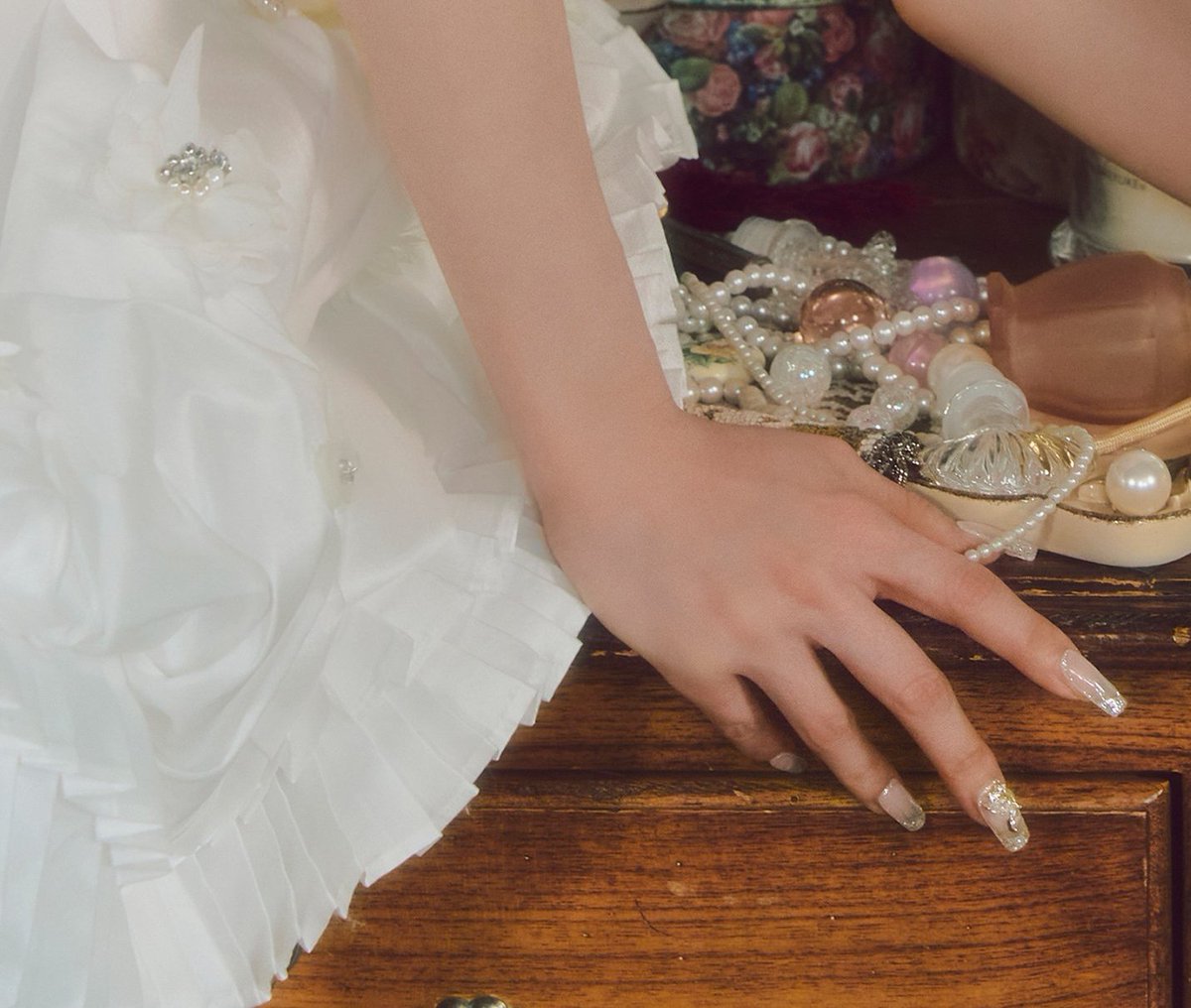 she is a work of art, the details of her blows my mind.