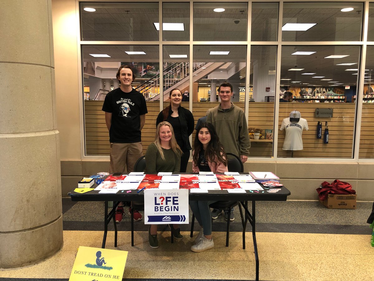 yaf's tweet photo. YAF activists around the country are pressing their peers on the utmost important question: when does life begin?

Changing hearts and minds, one day at a time! #YAFOnCampus https://t.co/LHapA0uWm8