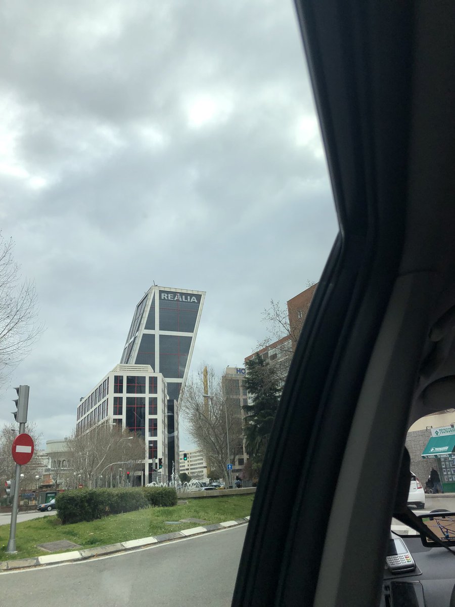 JaViichhu's tweet photo. ESTAMOS EN MADRID

We Are in Madrid!🤍
👉🏻 Estaré en el Santiago Bernabeu esta noche a las 21:00, SE VINO🔥 https://t.co/U7ZD3RR3DH