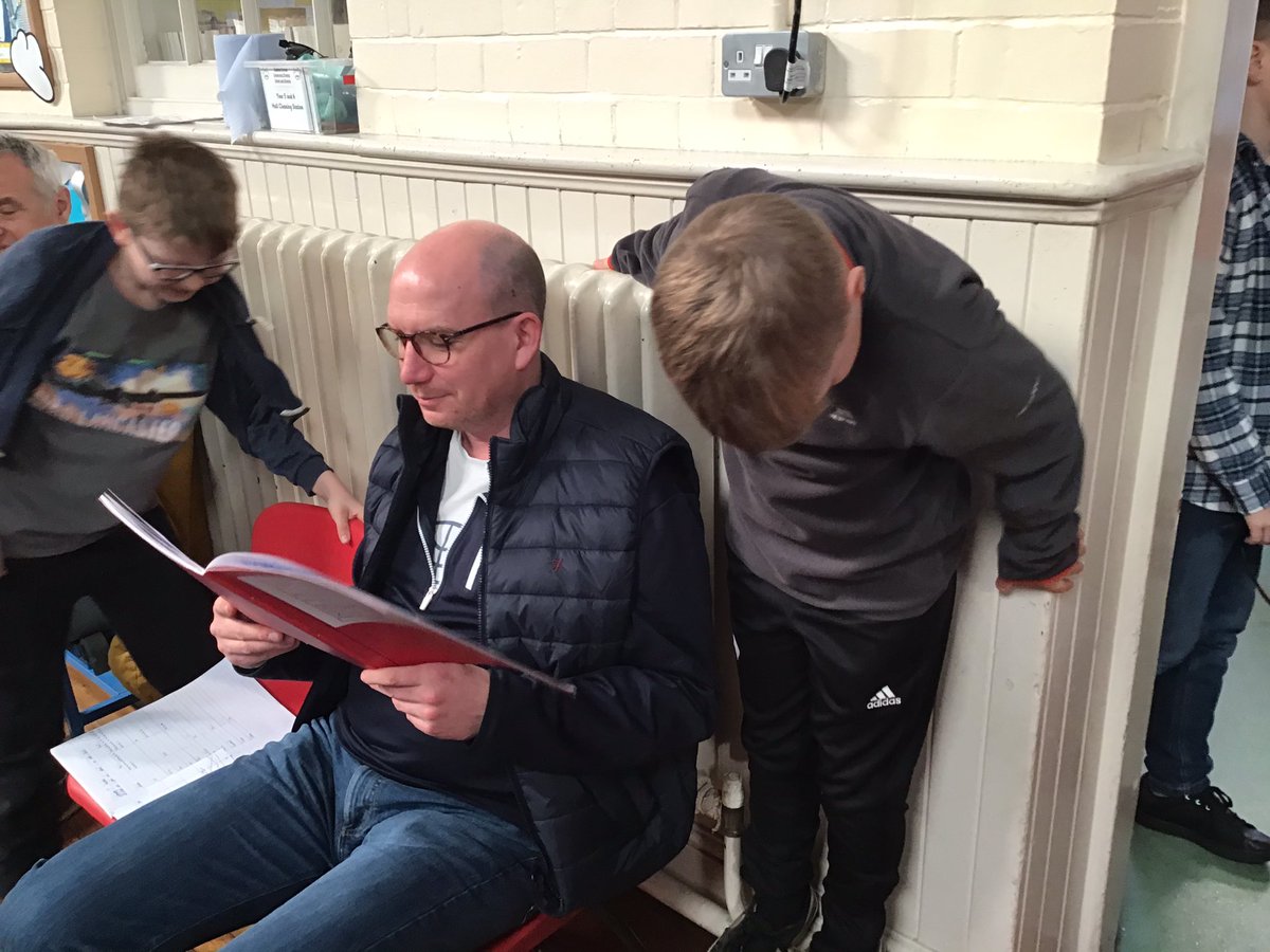ClaphamTerrace1's tweet photo. Year 5 loved showing their parents their Year 5 Assembly all about space camp. We shared some of our learning afterwards. #collaboration #sharingwork https://t.co/Kcyc8UIx4O