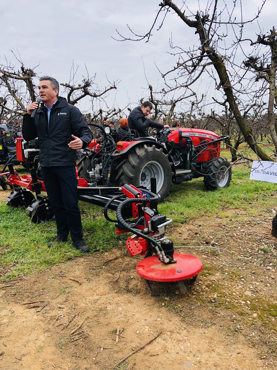 PaysanduMidi's tweet photo. Suite de la #démo en photos 🍏 🍑 🍐 🌺
#interceps #outils #machinisme #arboriculture https://t.co/EzWa2hMQ3m
