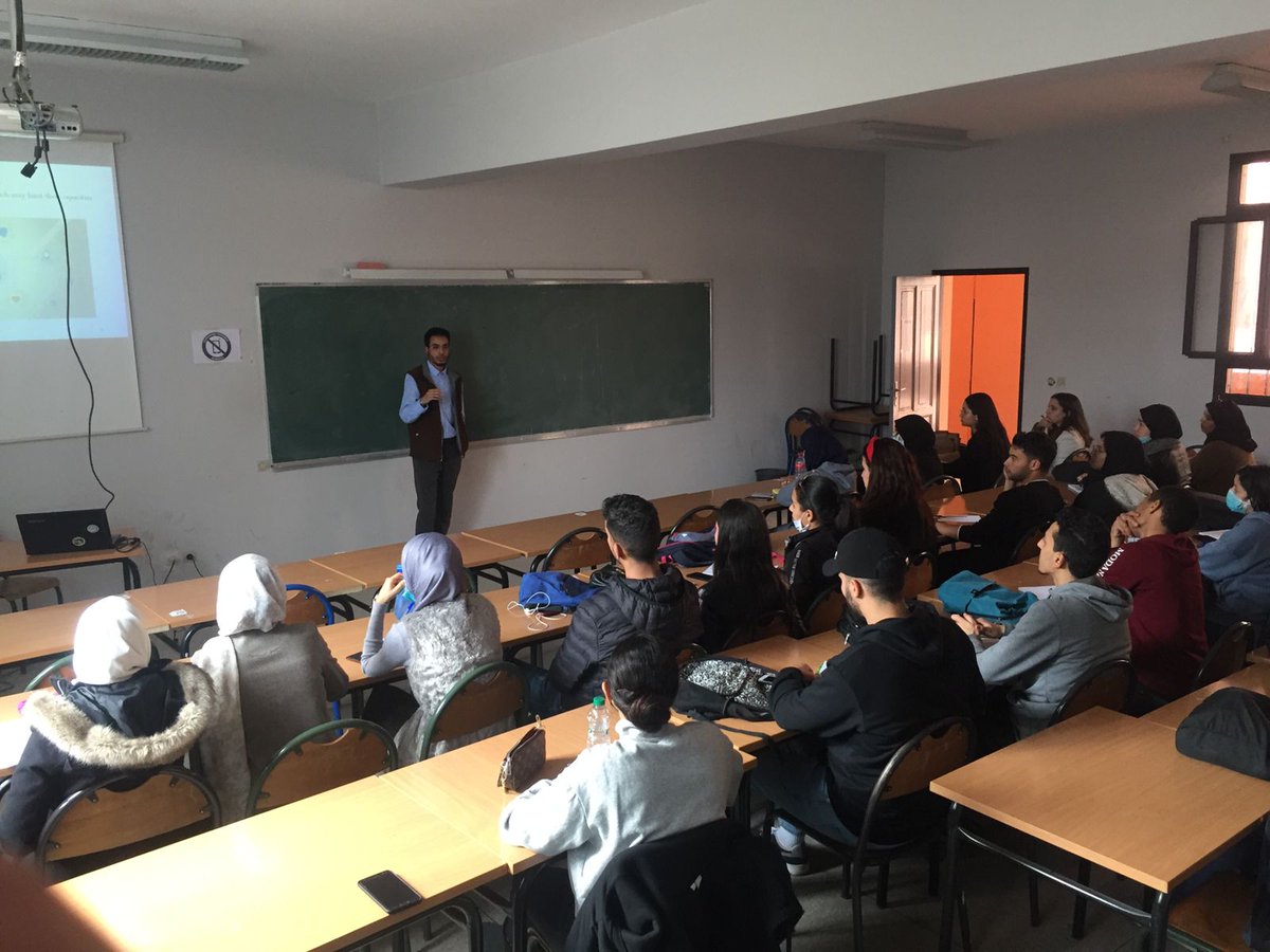 club_genielec's tweet photo. Formation en IOT
#electrical #Engineering #FSTG https://t.co/vTGLDV254H
