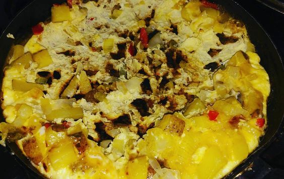 adirecto's tweet photo. Publicar la foto de tu tortilla perfecta es fácil, pero sacar tu #TortillaFail es sólo de valientes...
¿Cuál ha sido tu peor obra? #DiaMundialdelaTortilladePatatas https://t.co/oKCe9zCQhH