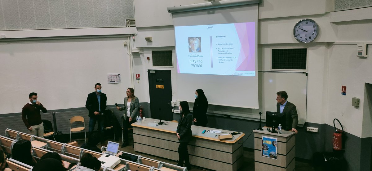 IUT_Sceaux's tweet photo. 1/2 Journée des #metiers et de #entreprise, rencontres professionnelles, ateliers et tables rondes, les #JPRos continuent à @IUT_Sceaux @UnivParisSaclay.

#apprendreautrement #BUT #GEA #TC https://t.co/cQ3lHyWo1u