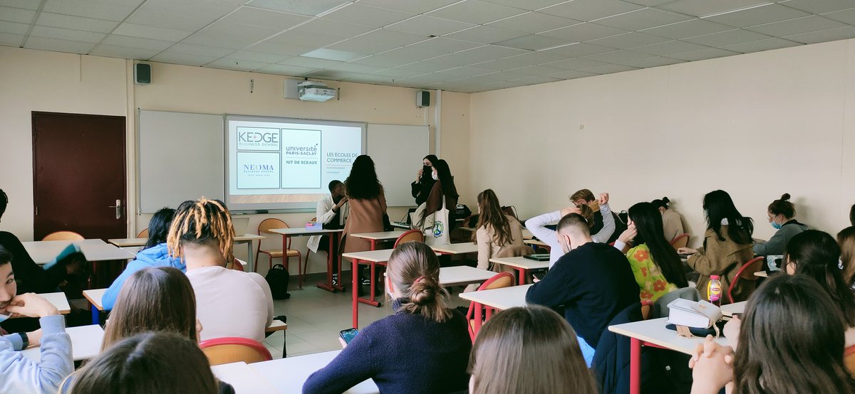 IUT_Sceaux's tweet photo. 1/2 Journée des #metiers et de #entreprise, rencontres professionnelles, ateliers et tables rondes, les #JPRos continuent à @IUT_Sceaux @UnivParisSaclay.

#apprendreautrement #BUT #GEA #TC https://t.co/cQ3lHyWo1u