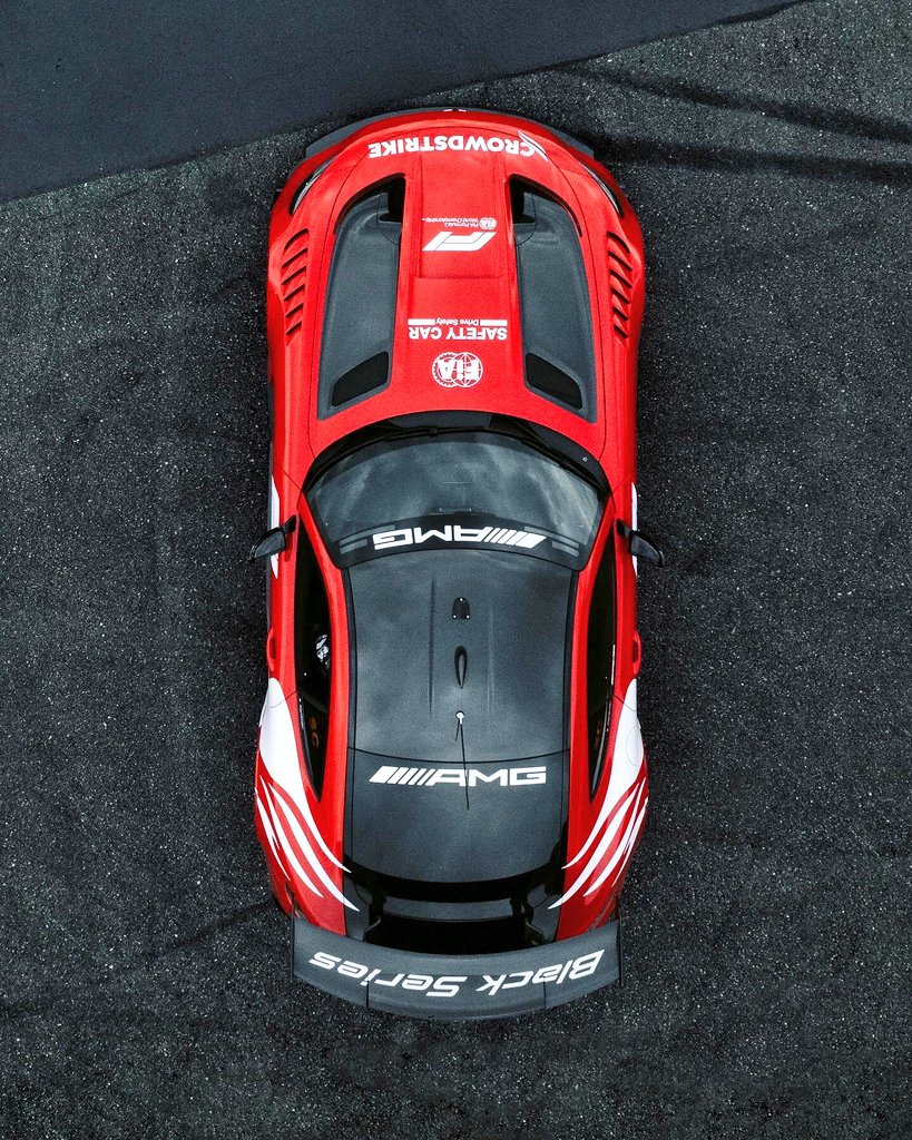 UsaPartes's tweet photo. #FelizMiercoles
- ¿ya viste el carro de seguridad (Mercedes GT Black Series) y el carro médico (AMG GT 63S) de la temporada de #F1 2022?

- Si, pero no me canso de verlos 😍 https://t.co/PtQ3K0JFBo