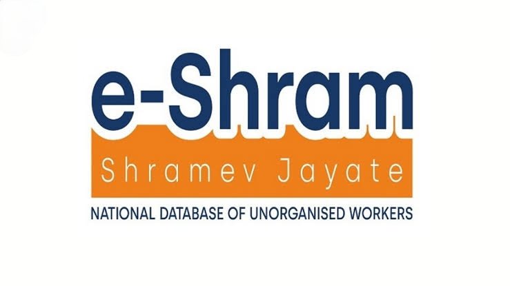 MudasirJourno's tweet photo. J&K Ranked first in registration of unorganized workers on #e_Shramportal.Union Minister Labour & Employment, Bhupender Yadav, awarded J&K with first position prize in function at Vigyan Bhavan today to celebrate 25 crore registrations of unorganized workers.
#Kashmir #esharm https://t.co/65MuMk2BT7