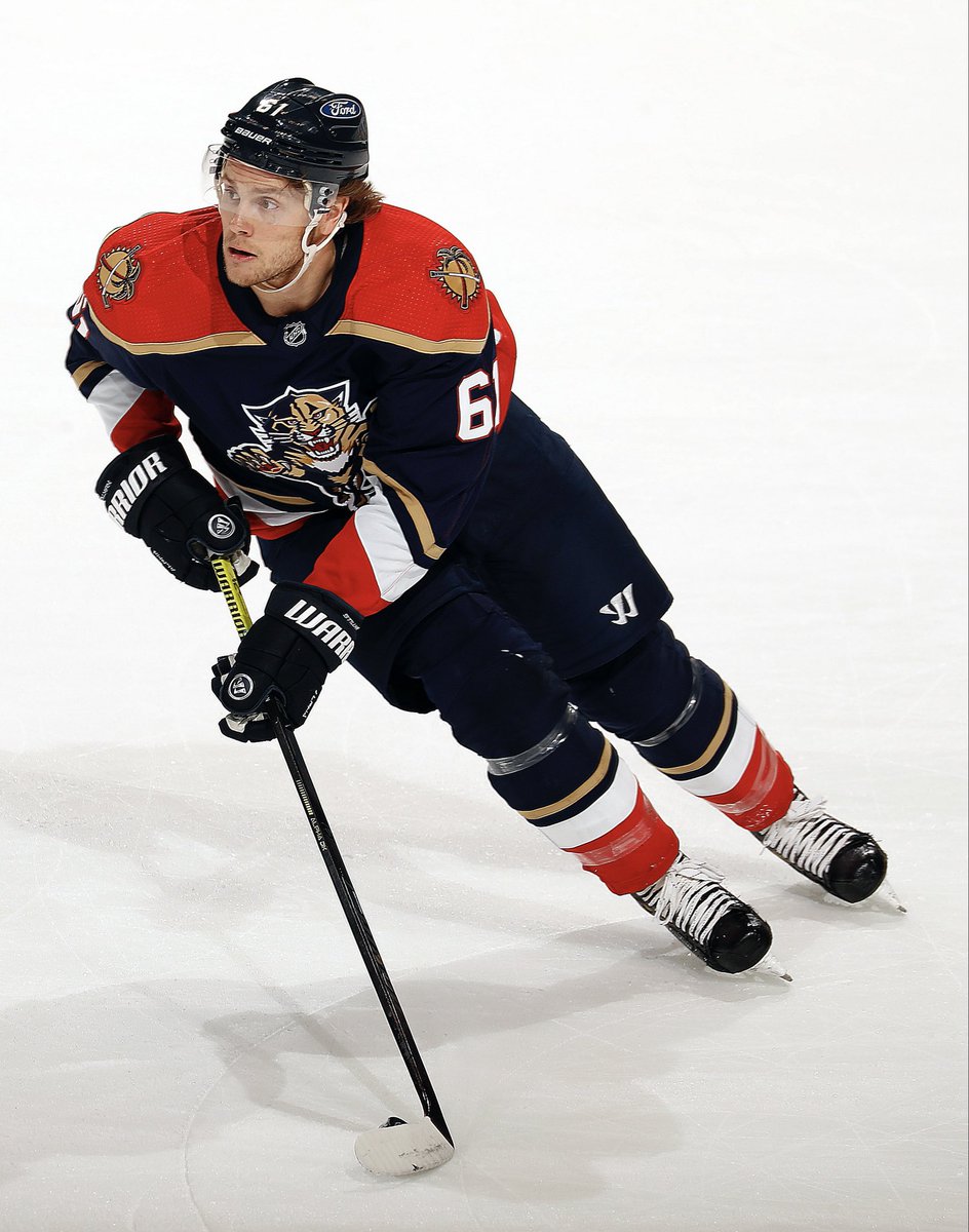 Happy birthday to former Florida Panthers defenseman Riley Stillman! He was drafted in 2016 by the Florida Panthers & made his #NHL debut in 2019. In 43 #FlaPanthers games he made 5 assists with a plus/minus of -1. https://t.co/hGbPojNG3p