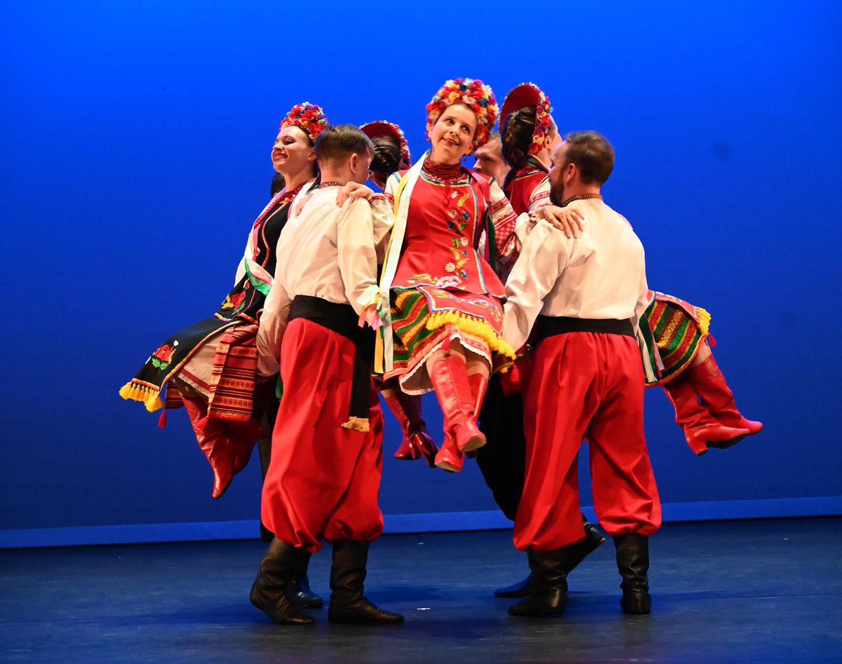 GinDanceCo's tweet photo. It was a great privilege having Carpathia Folk Dance Ensemble perform w/ us at the @AtlasPACDC to show our support for #Ukrainian people this past Saturday. Here are some beautiful pictures!
1st photo 📷: @CuffandCompany
#gindance #gdclookbeyond #StandWithUkraine #Ukrain https://t.co/vFxiPHR19V