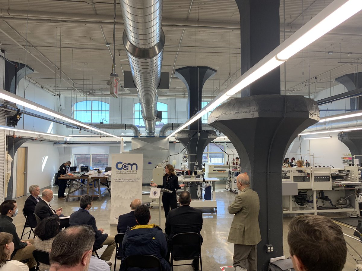 Michael_Quinlin's tweet photo. This week the Baker-Polito Administration announced $2.8 million in new infrastructure grants through the Massachusetts Manufacturing Innovation Initiative (M2I2) to 3 growing manufacturers. @MassEOHED @Mass_Tech #AdvancedManufacturing @COL1853 
https://t.co/tNCX3CYGJy https://t.co/pANzOsxTnZ