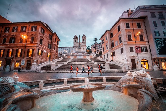 BillionsPortal's tweet photo. RUNNING THROUGH THE STREETS OF ROME
Explore the secrets of Rome before dawn on ArcheoRunning’s new hidden Rome running tour.. 
https://t.co/fFMlhk9jgI

#travel @archeorunning #visitrome #runningtours https://t.co/8gdXsC0Nzs