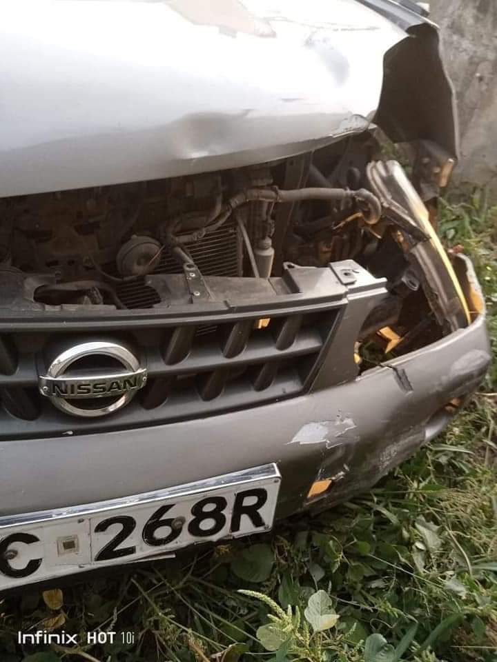 Guevara_KE's tweet photo. THREAD:  (cc Gordon Opiyo)
Take a moment to think about Hezron Mwenda, the Rider who was hit by the Lady who was harrased. Hezron isn't a Boda guy, delivery guy to customers. He is licensed and the motorbike fully insured. https://t.co/zT1JrbIfmt