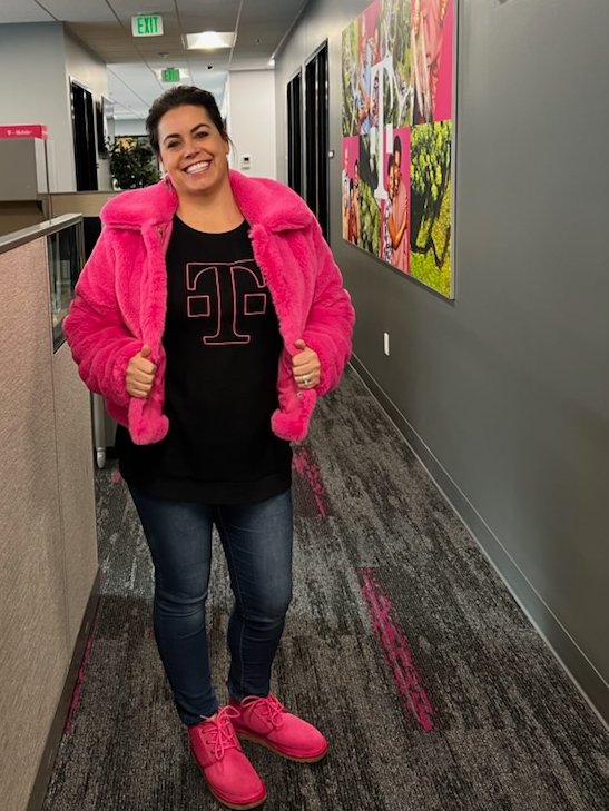 I love when we are in the office together! Especially when Miss Melissa is bringing this much #Magenta #NeedThoseUggs