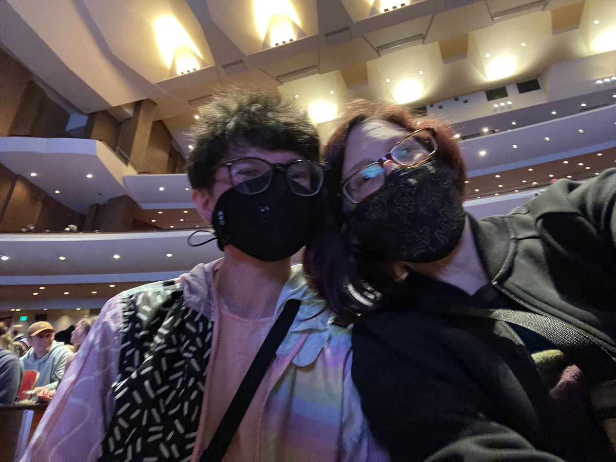 PSRambo's tweet photo. Thank you @GlassAnimals for putting on an another amazing show here in Portland! Me and my kid, your .005 top listener on Spotify, had an amazing time. Enjoy Portland today and have a fantastic tour! https://t.co/ZR6udnOqhb