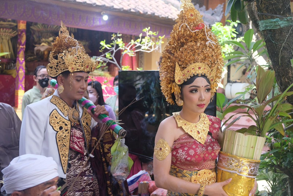 kusumayasa_agus's tweet photo. Late Post 😁
The Big Day of My Brother @Reksa_Adi &amp; Dhea 🤗🥰
Semoga Berbahagia &amp; Selalu dalam LindunganNya🙏
#BalineseWedding
#TraditionalCeremonies https://t.co/iPF5wAed5K