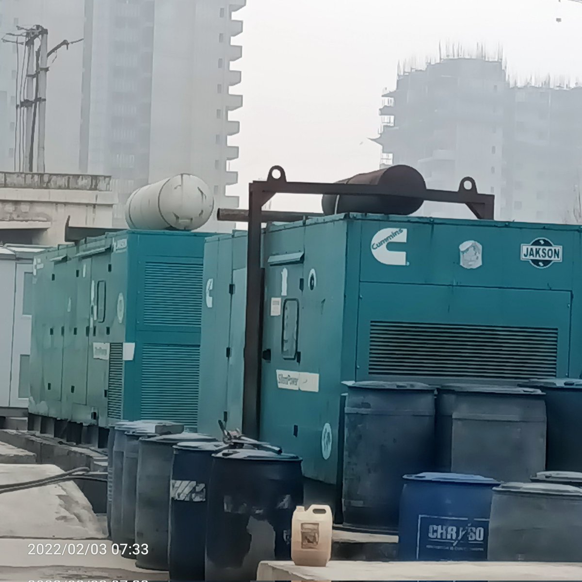 AmitRaw84303139's tweet photo. @UppcbN @UPPCBLKO @CPCB_OFFICIAL @NGTribunal ... Builder not following standards norms of DG set installation to Exhaust pipe. All smoke at ground level
@CeoNoida also not doing anything about this
Inspite of letter issued by Noida authority, builder not taking any action https://t.co/65bchfmp7s