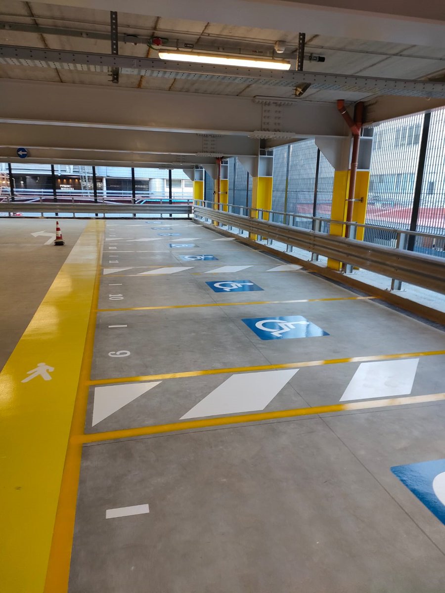 ColorflooringS's tweet image. Continuano i lavori che sono in fase di completamento al parcheggio multipiano della Stazione Centrale di Napoli. #colorflooring #pavimentiinresina #pavimentiindustriali #resinfloors #designindustriale #design #resinaepossidica #navedacrociera #Navale