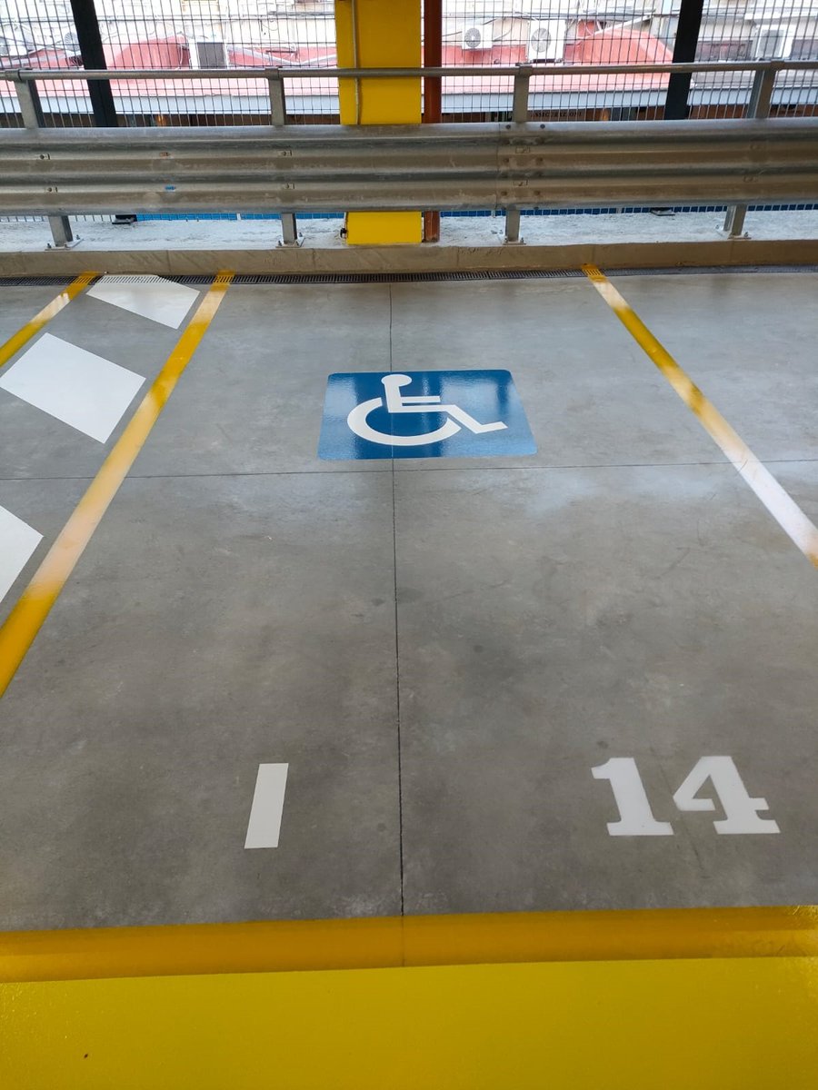 ColorflooringS's tweet image. Continuano i lavori che sono in fase di completamento al parcheggio multipiano della Stazione Centrale di Napoli. #colorflooring #pavimentiinresina #pavimentiindustriali #resinfloors #designindustriale #design #resinaepossidica #navedacrociera #Navale