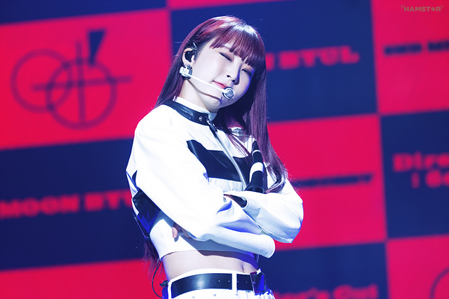 HAMSTAR_1222's tweet photo. 220306 문별 미니 ��서트 7

#마마무 #문별 #MAMAMOO #MOONBYUL https://t.co/BOPi0vA5nl