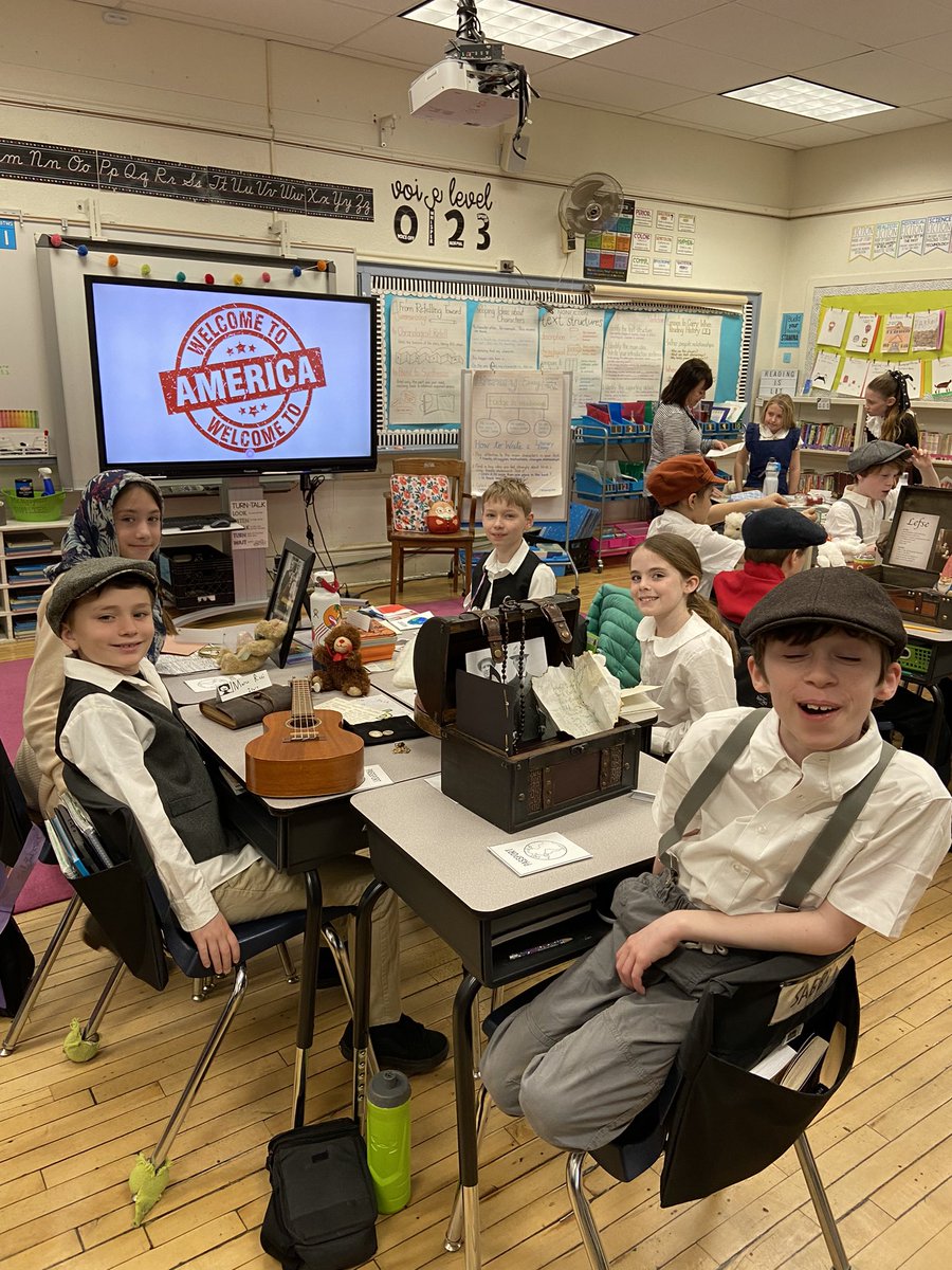 haddonES1's tweet photo. 4th grade immigration museum @HaddonSchools @3YLizzyHaddon @MissNguyen200 https://t.co/Xaqrm0bMJk
