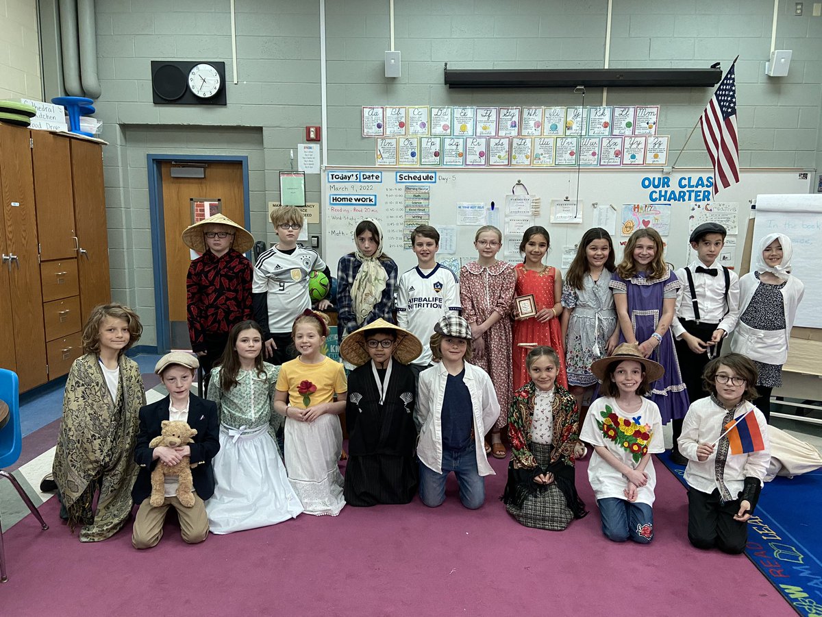 haddonES1's tweet photo. 4th grade immigration museum @HaddonSchools @3YLizzyHaddon @MissNguyen200 https://t.co/Xaqrm0bMJk