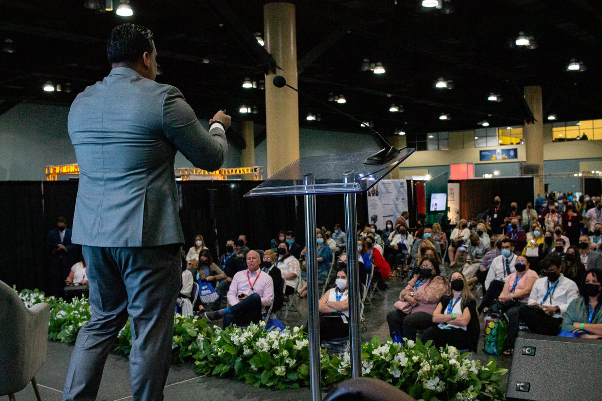ASGPUERTORICO's tweet photo. #ASGInforma | Nuestro asesor legal, Lcdo. Jose L. Marrero (@JLMarreroPR ) comparte el proceso de compras, subastas durante una conferencia en la que detalló los pasos en específico sobre las compras de Recuperación. #PRCompra https://t.co/hmqT6vHrFE