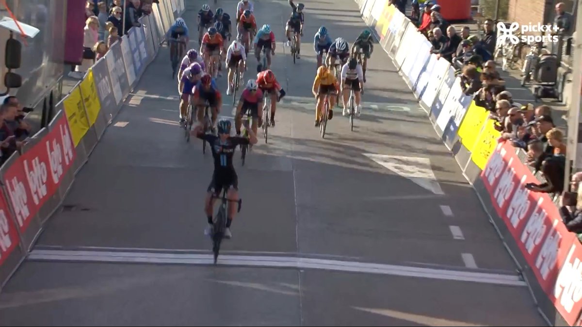 YES LORENA!!! 🥳 

<a href="/lorenawiebes/">Lorena Wiebes</a> takes a monstrous sprint win for us after a brilliantly controlled ride by the team.🏆🙌🏻

#KeepChallenging #GPOetingen