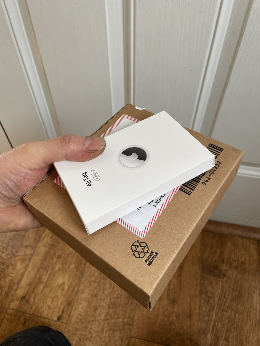 Memphis90's tweet photo. @Apple @AppleSupport come on guys, I thought you were switched on with doing your bit for the environment?! AirTag box can easily fit through any letterbox, and yet you see fit to put it in a box that necessitates a drive down to the local post office and back to collect! https://t.co/bUOqmi47Ri