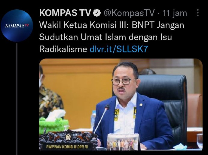 NenkMonica's tweet photo. Menurut anda Lembaga Unfaedah yg patut dibubarkan itu BNPT atau MUI ?
Retweet 👉 BNPT
Like         👉 MUI https://t.co/NjTdANkSJV