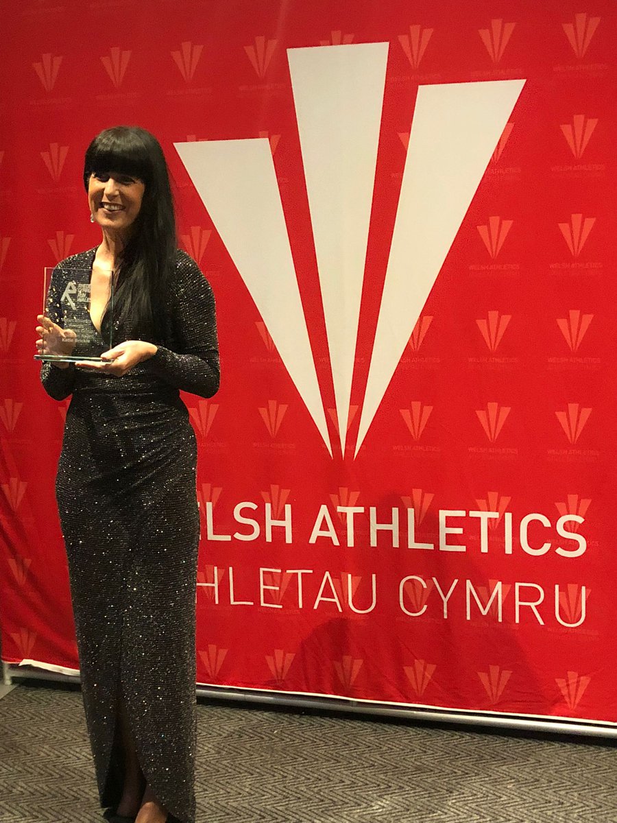 KateBrickle's tweet photo. Turning 40 has been amazing so far!!! Coaching a new group of beginner @Velindre Allstars runners. Becoming the first female & youngest Madam President for Highgrove RWHA. Receiving an Inspirational Award from @RunWales @WelshAthletics #turning40instyle https://t.co/OyCTvn1tol
