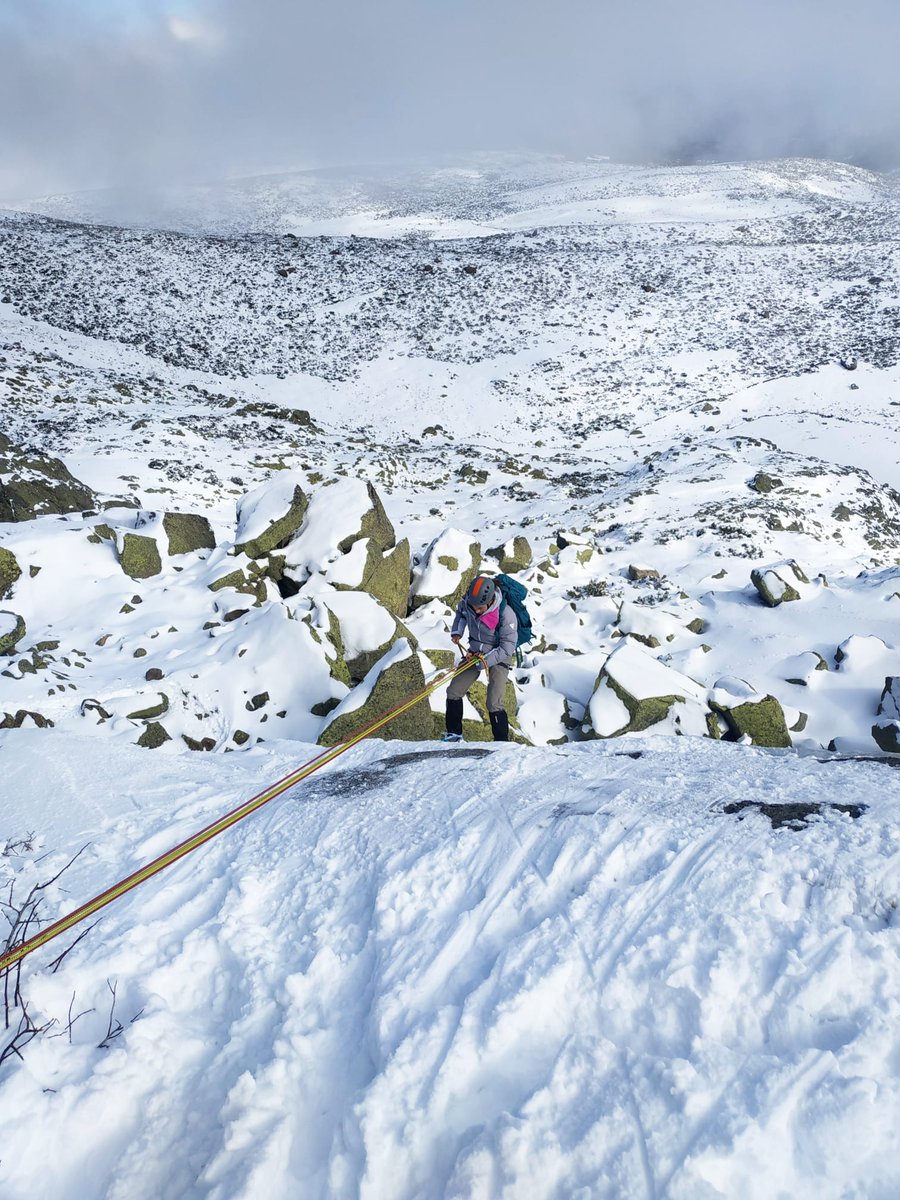 Hoy 1 año con <a href="/Diabeloop/">Diabeloop</a>. Fui la segunda persona con diabetes del mundo en empezar con él, o eso me dijeron. Aprendiendo aún.Feliz porque es el sistema que más calidad de vida me ha dado y facilidad para disfrutar de todo lo que me gusta, mis locuras! <a href="/RocheDiabetes/">Roche Diabetes Care</a> #diabetesp