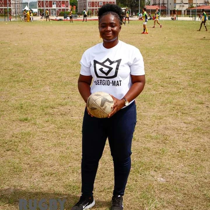Sergio_Mat21's tweet photo. Semaine des ambassadeurs de la marque continue, et les femmes toujours à l'honneurs.
Voici la présidente du commission féminine au sein de la fédération ivoirienne de rugby Isabelle YEBOUA.
Vous trouverez ce t-shirt ici 👇https://t.co/vMc4JLkxcz disponible 7/7j/7, 24h/24 https://t.co/UIewfTfgwT