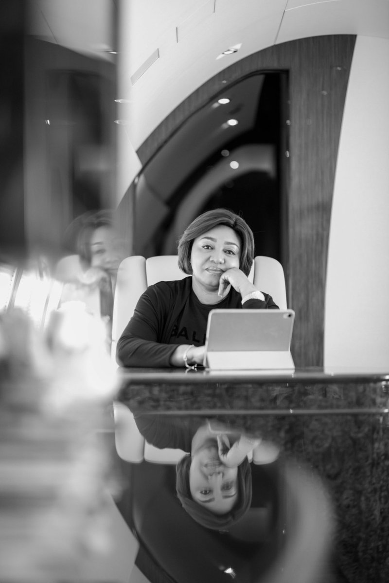 OpenseaD's tweet photo. Joyeux anniversaire à vous notre mère, la très distinguée Première Dame @DeniseNyakeru https://t.co/u2qRrmbNYy