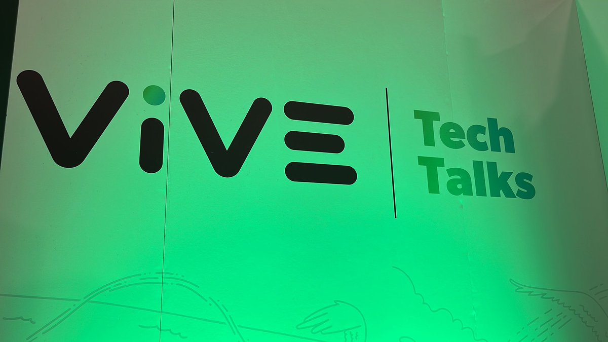 ClearsenseLLC's tweet photo. Our last Tech Talk at #ViVE2022 coming at ya in 1 minute! Stop by to hear about Data Hubs, Lakes, Lakehouses, and how to make sense of it all. https://t.co/pUS3ylwa5a
