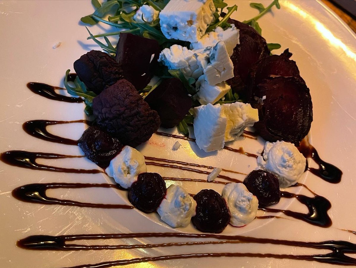 andiabz's tweet photo. Dinner and Drinks at a local brewery @ksityopanimo in Tampere 

Proper restaurant quality food &amp; great beers to pair #Finland #Tampere #Pyynikin https://t.co/aH7qR4KJ7S
