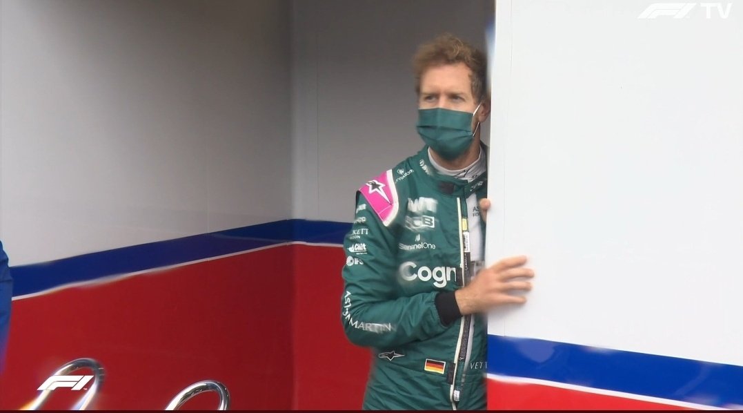 karinapatelx's tweet photo. Sebastian Vettel Jedi era confirmed. #ObiWanKenobi #F1 https://t.co/9Rn9abUl97