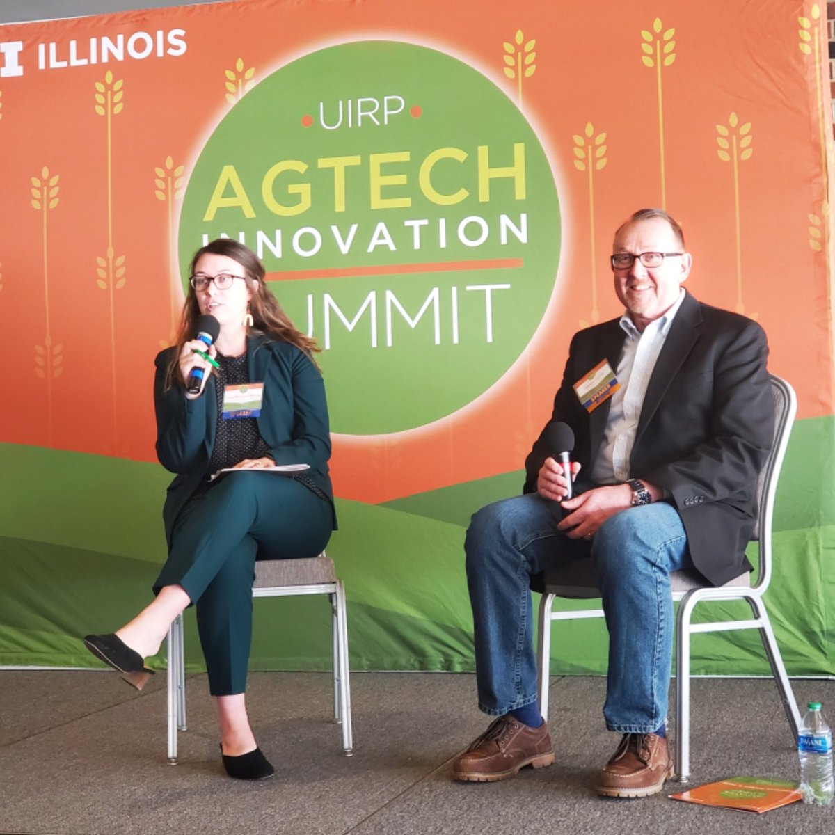 UIResearchPark's tweet photo. "We’re getting our foot in the door of a lot of well vetted, touted companies. Over 300 companies applied for 5 spots in the next cohort of the Illinois AgTech Accelerator." 

-@SerraVentures partner Dennis Beard, on Serra being the accelerator's largest investor

#agtech22 https://t.co/lnuZ216FoT