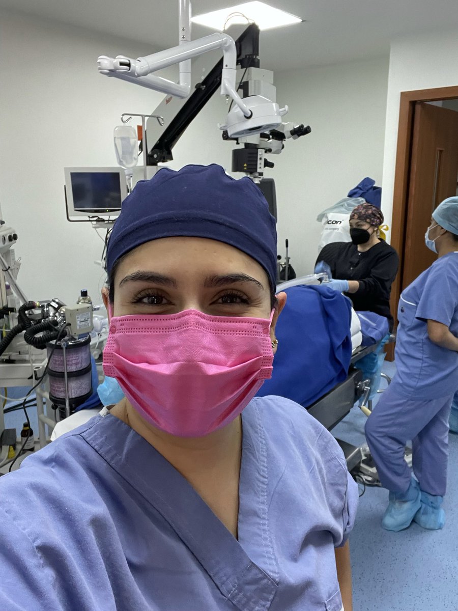 PauRamirezNeria's tweet photo. Saludos al directivo que me ofreció una habitación para un congreso si me hospedaba con el y me hizo la vida imposible cuando dije que no. Hoy soy una de las menos de 80 cirujanos de retina pediatrica en el mundo. https://t.co/LMK7yBFV81