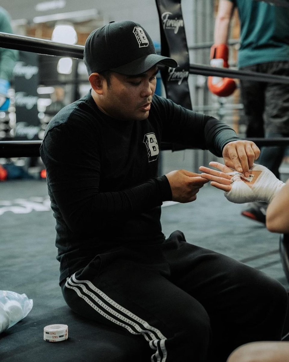 fightpublicist's tweet photo. Multiple world champion boxer Brian Viloria enjoying next chapter of life as elite trainer #boxing #3PM #BrianViloria @ZurdoPromotions, @GilbertoZurdoRamirez, @BrianViloria
https://t.co/U45jBBytr0 https://t.co/HpV7HUOyuM