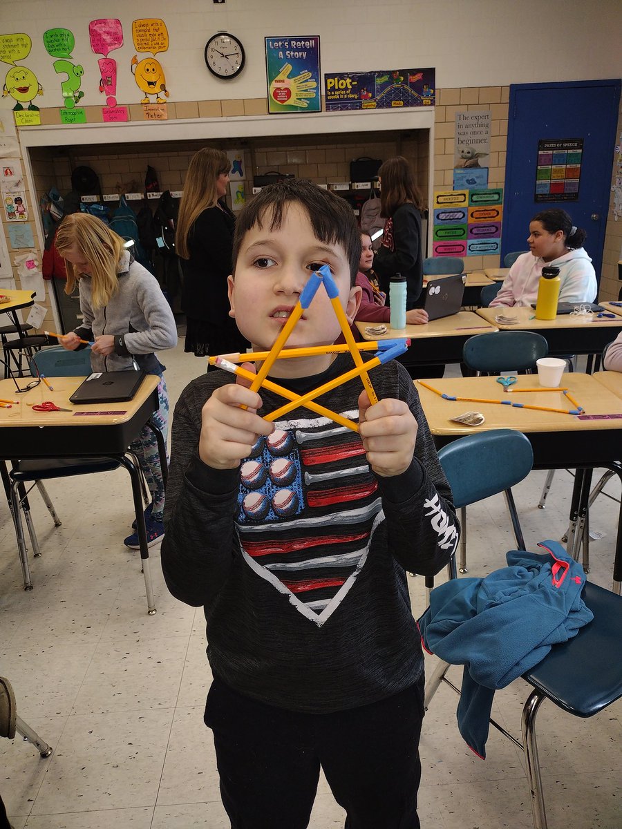 DonnaDolack's tweet photo. Fun STEAM activity today! It was challenging, but these kids showed great perseverance and stuck with it! @MrsCorreiraHAY  @HAYmslagarde #HAYNation https://t.co/7WNaaEdzN7
