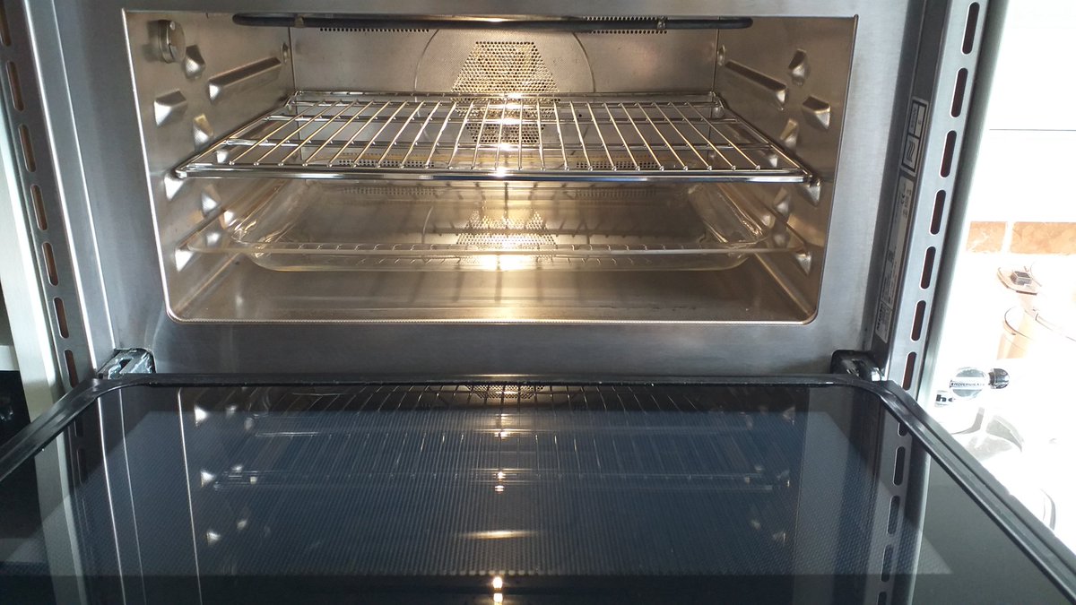 LeeEmmott1's tweet photo. Miele combination microwave in #hale for a repeat customer.
Call or msg me on 07943 537810 or 01706 587077.
#ovencleaning #royton #shaw #chadderton #heywood #middleton #oldham #rochdale #ashtonunderlyne #saddleworth #manchester #mossley #failsworth https://t.co/XttQIuH8SK