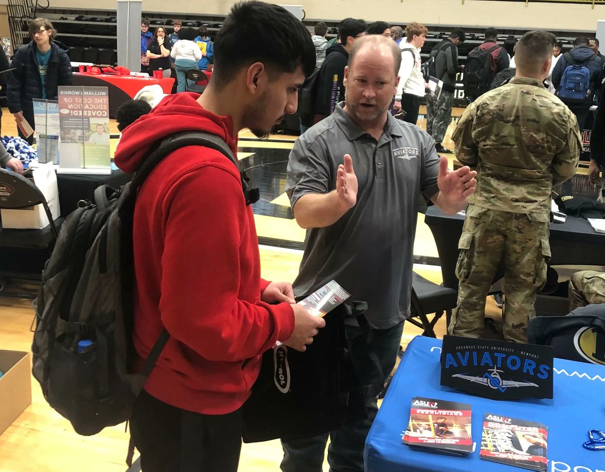 ASUNewport's tweet photo. Thanks to @NHSRaiderPride for inviting ASUN to the College and Career Fair! Our faculty and staff had a great time visiting with students about educational and career opportunities! #ASUNewport #FutureAviators✈️ #ItsTimeToSOAR #careerfair https://t.co/AJYzHIbJ28
