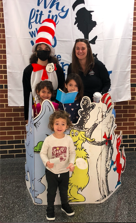 IKEactivities's tweet photo. More Dr. Seuss party pics! https://t.co/aIPKctWuKY
