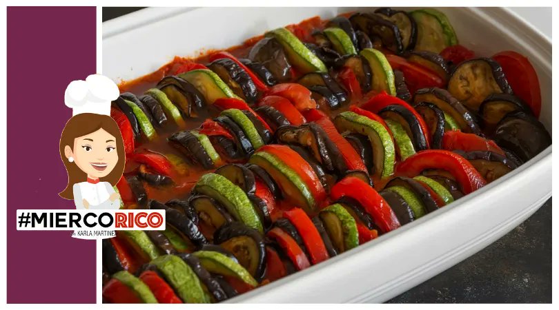 Mis amores en este #Miercorico les tengo una receta italiana, un riquísimo Ratatouille.😀 ENTRA AQUÍ PARA VER LA RECETA: buff.ly/3CsP85y #ratatouille #miercorico #cocinandoconkarla #cook #food