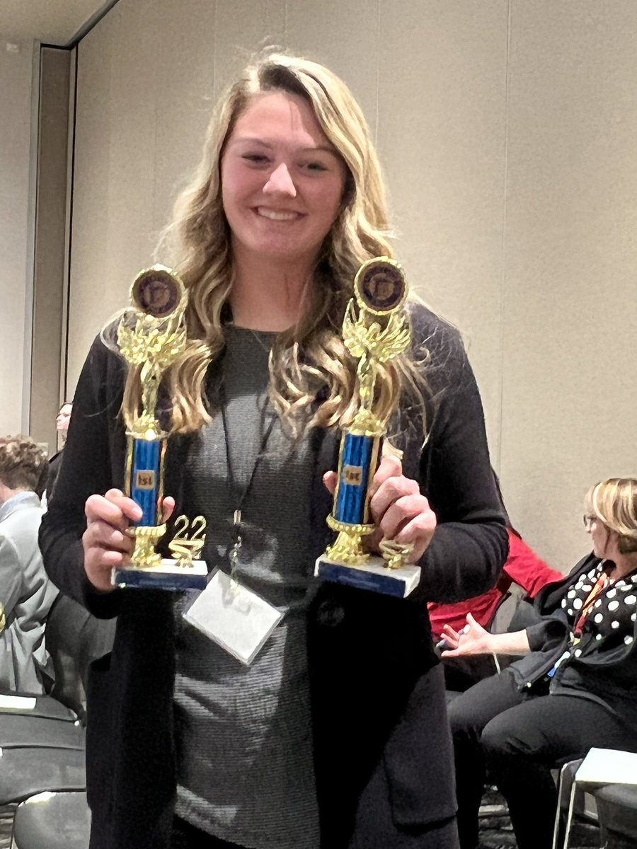 dixie_business's tweet photo. She did not think she would place and she came in 1st Personal Finance. Congrats Bri. @DixieHeightsHS https://t.co/XYSOU7v07H