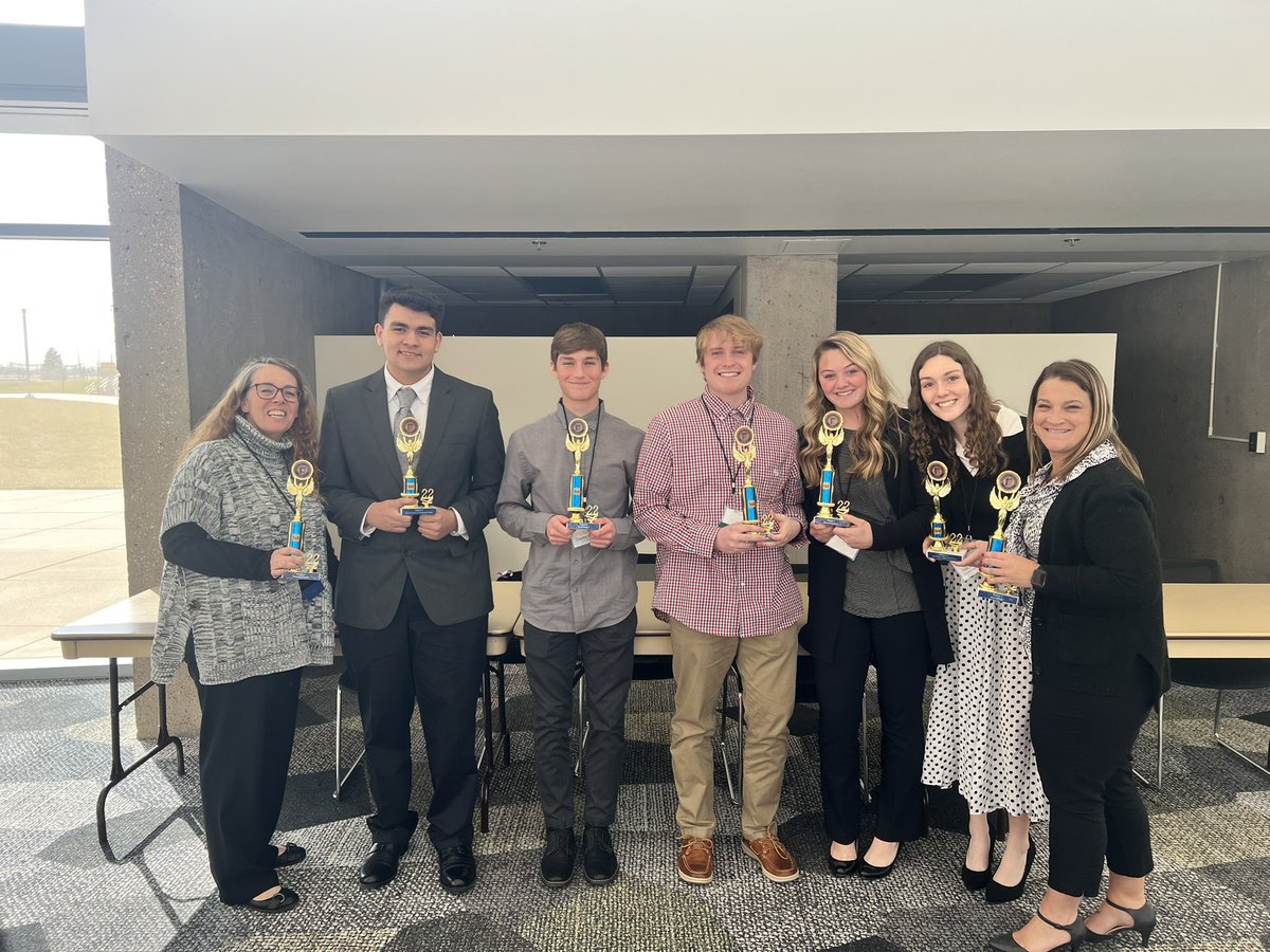 dixie_business's tweet photo. Successful day at the Region 4 FBLA. @DixieHeightsHS https://t.co/nZ7QrX6KjE
