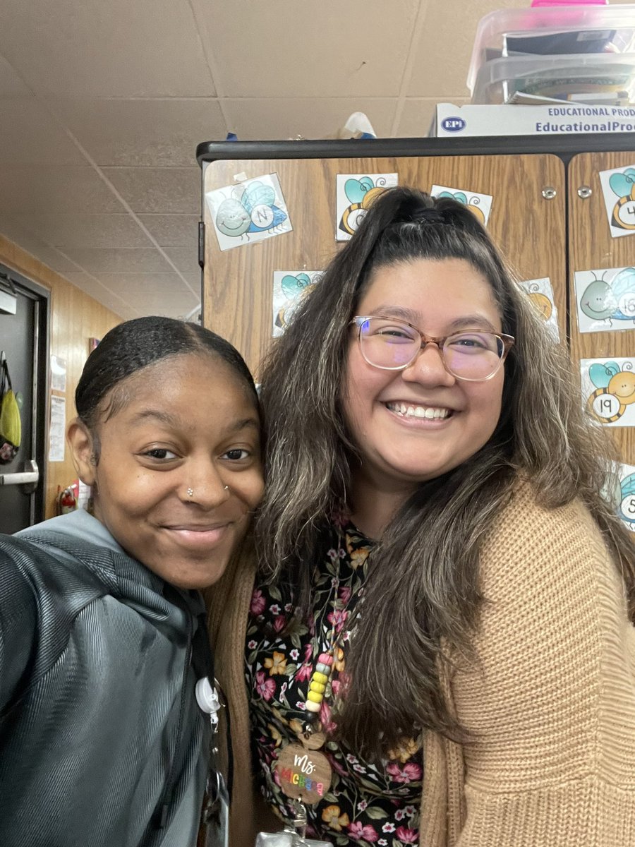 Andrea Michaca tweet media