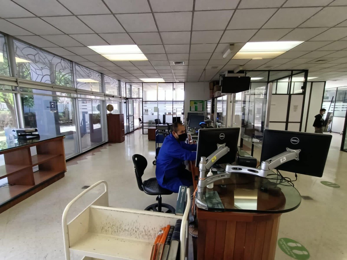 UAM_Iztapalapa's tweet photo. 📸 Más aspectos de  UAMI hoy 9 de marzo en #UnDíaSinNosotras, movimiento que pretende, entre otros aspectos señalar la importancia de la participación femenina en la sociedad #SoyUAMI https://t.co/aDqt3dXfvh