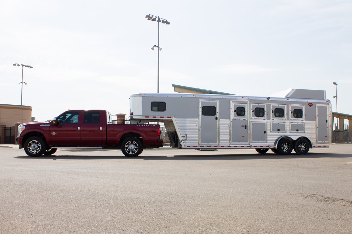 harttrailers's tweet photo. Smart Tack in Silver anyone? This was such a sharp trailer! #SmartTack #HartTrailer #Horse https://t.co/0heXv2e7CD