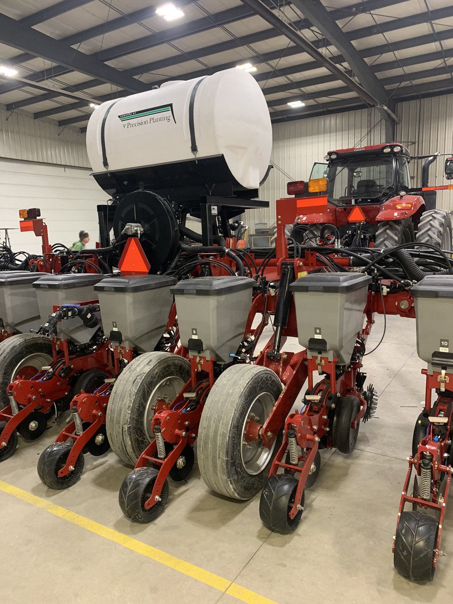 NZwambag's tweet photo. Another @DevolderFarms @PrecisionPlant project out the door #2020 #vApply #FurrowJet #Smartfirmer https://t.co/gKVquVKMlY